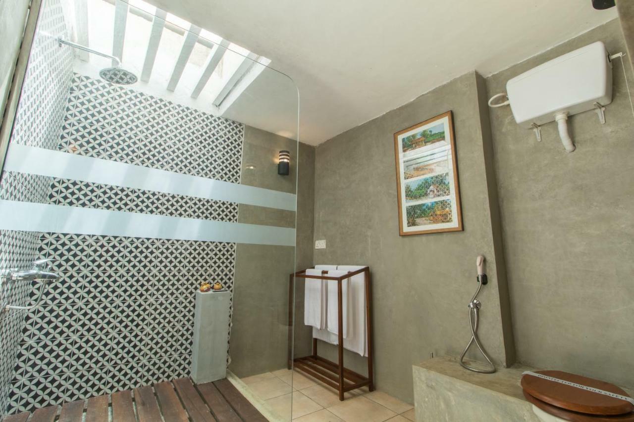 The Pineapple Villa Гампа Екстериор снимка